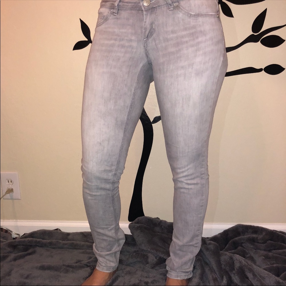 Light Gray Skinny Jeans ⬜️